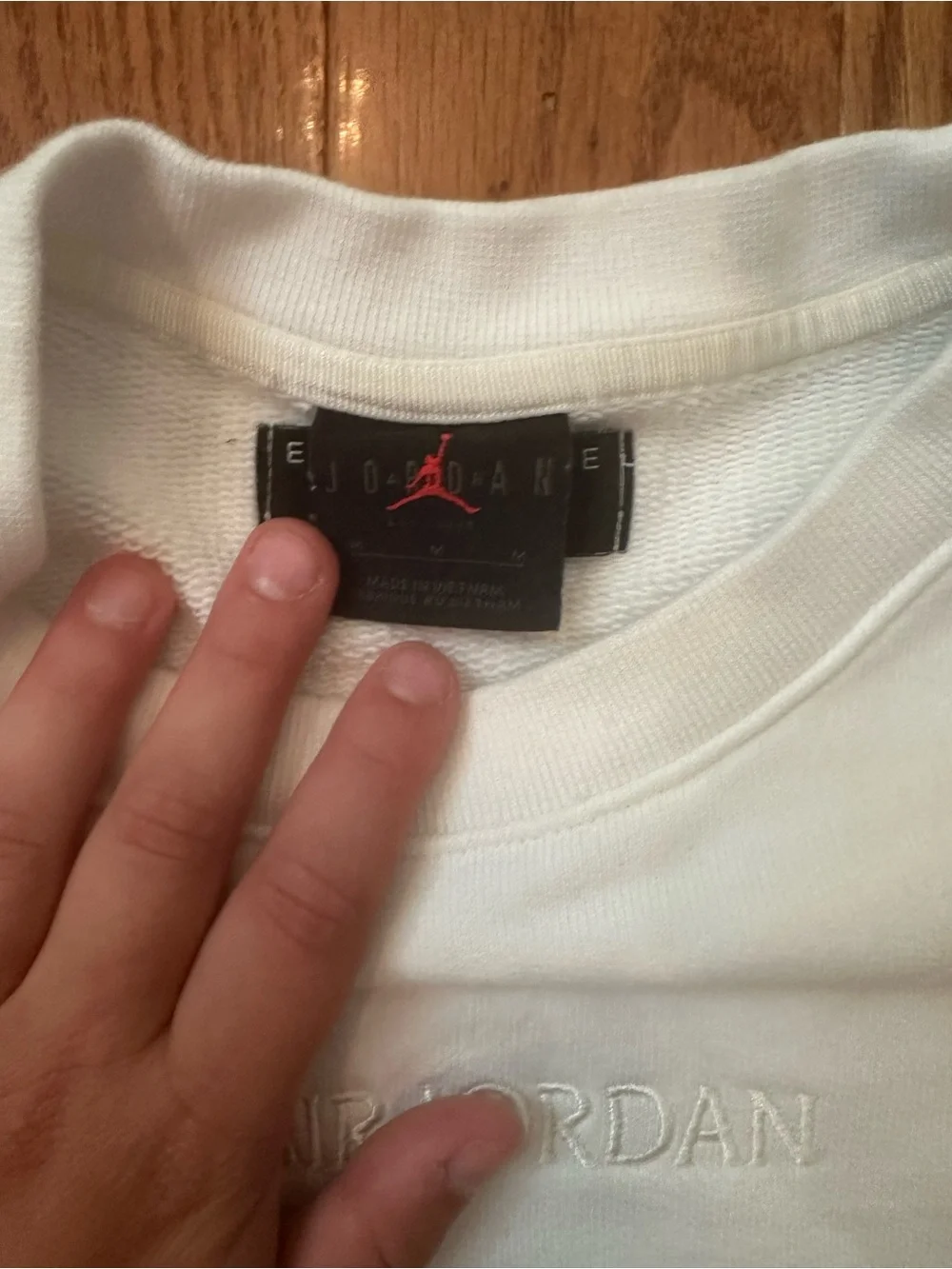 White Jordan crewneck oversized sweatshirt size medium in excellent condition